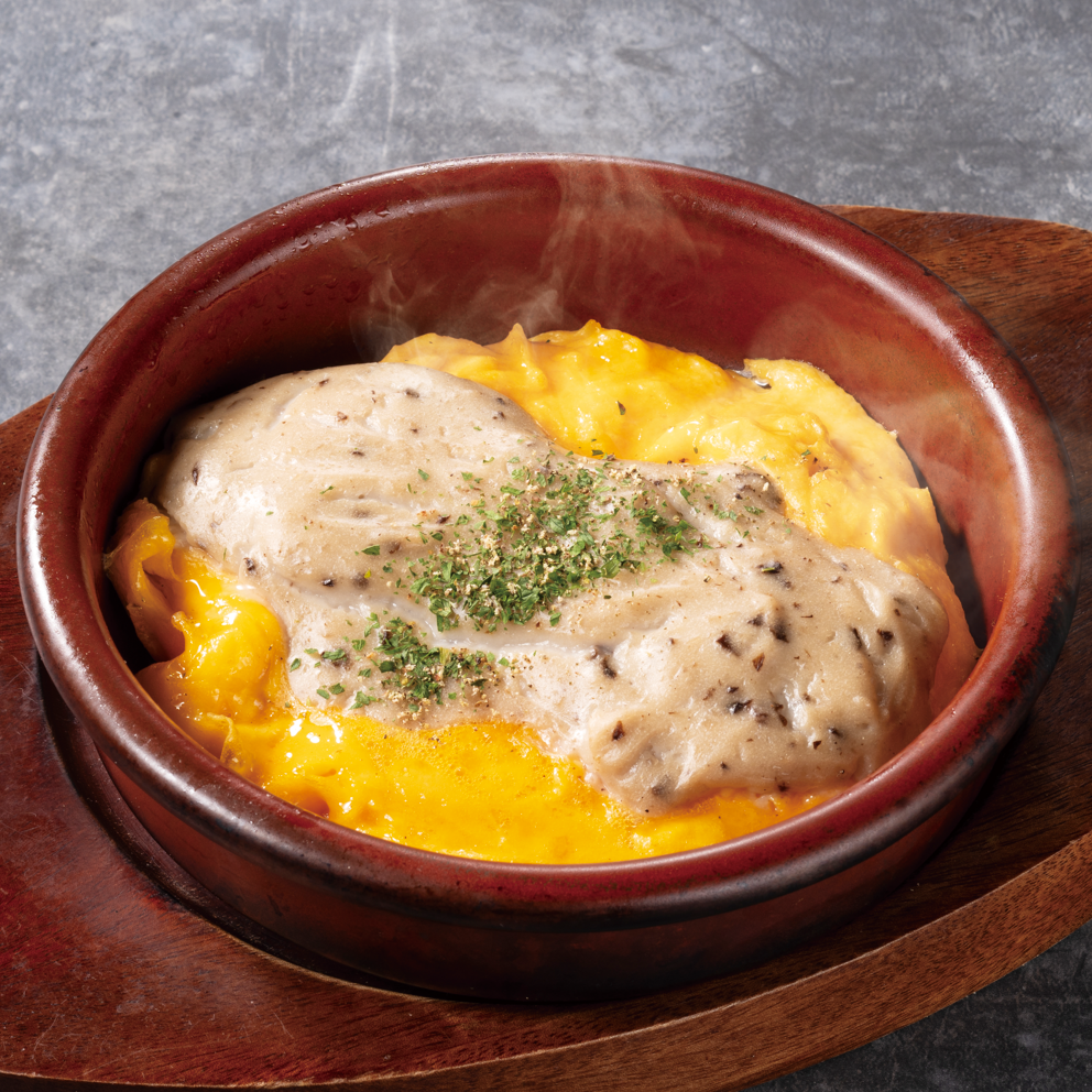 トリュフチーズソースのオムレツ