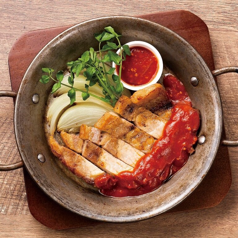 山形豚のステーキ　トマトガーリックソース