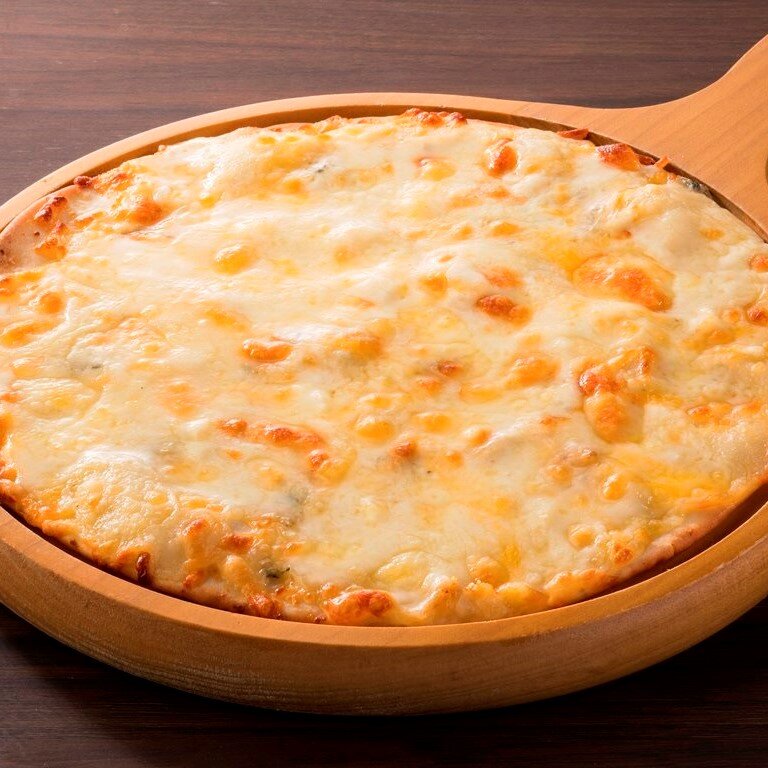 6種チーズのピザ