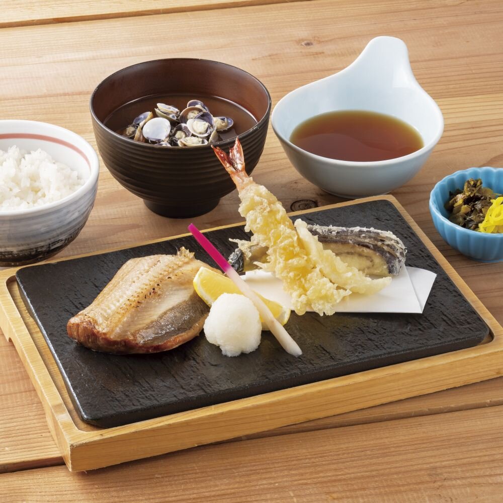 焼き魚と天婦羅御膳