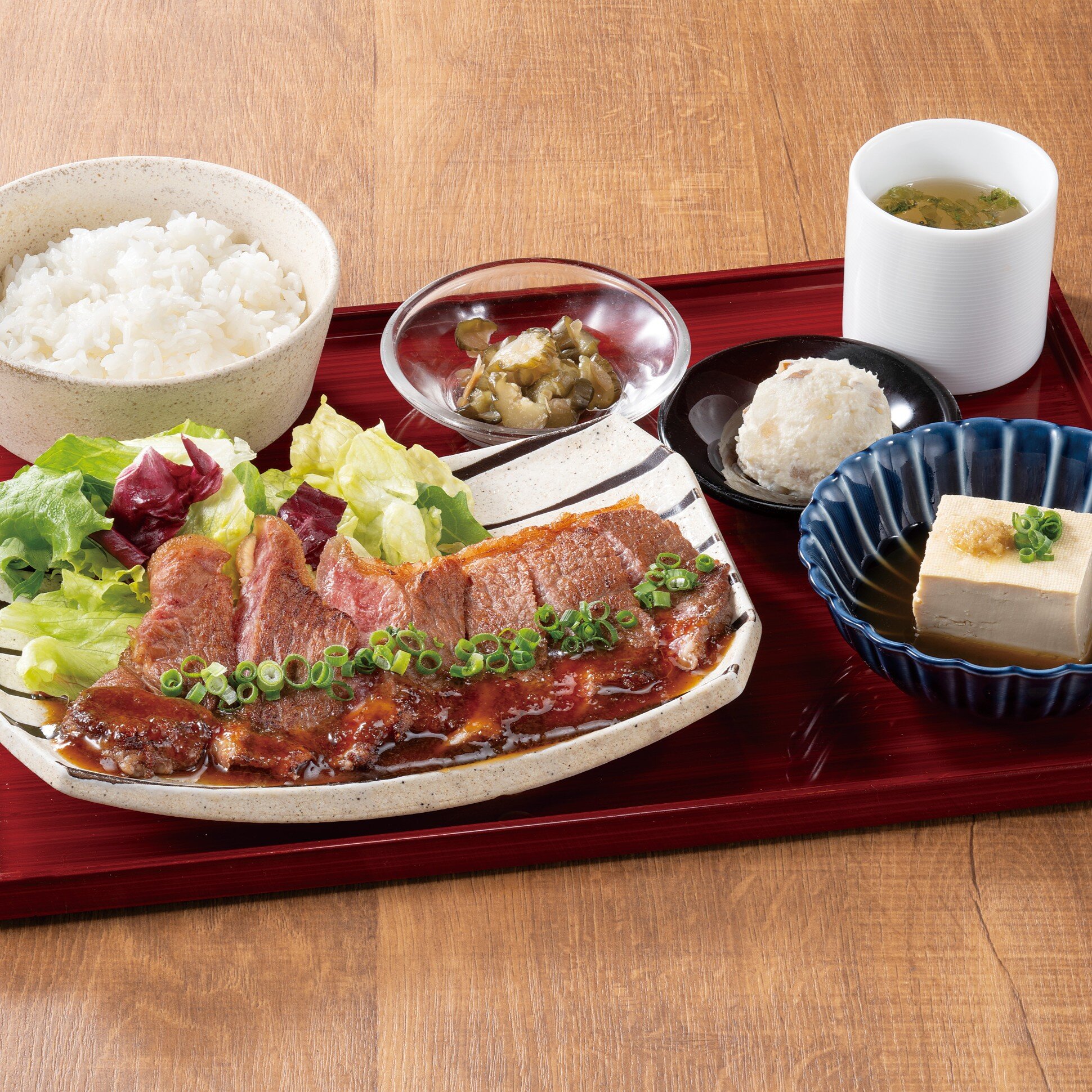 黒毛和牛のサーロインステーキ御膳