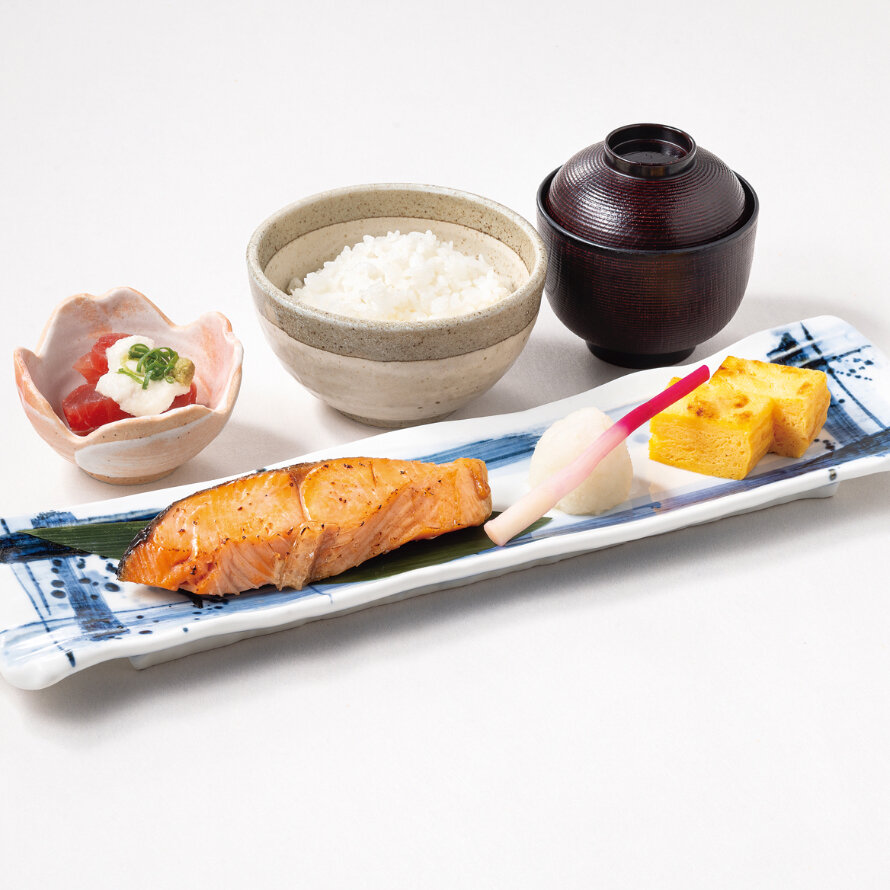 焼き鮭とまぐろ山掛け ご膳 1,280円(税込)