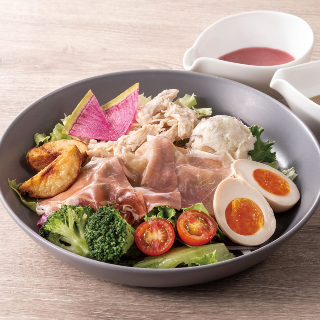 メインデッシュサラダ