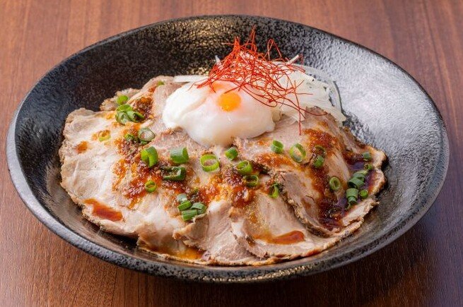 愛知みかわ豚のローストポーク丼
