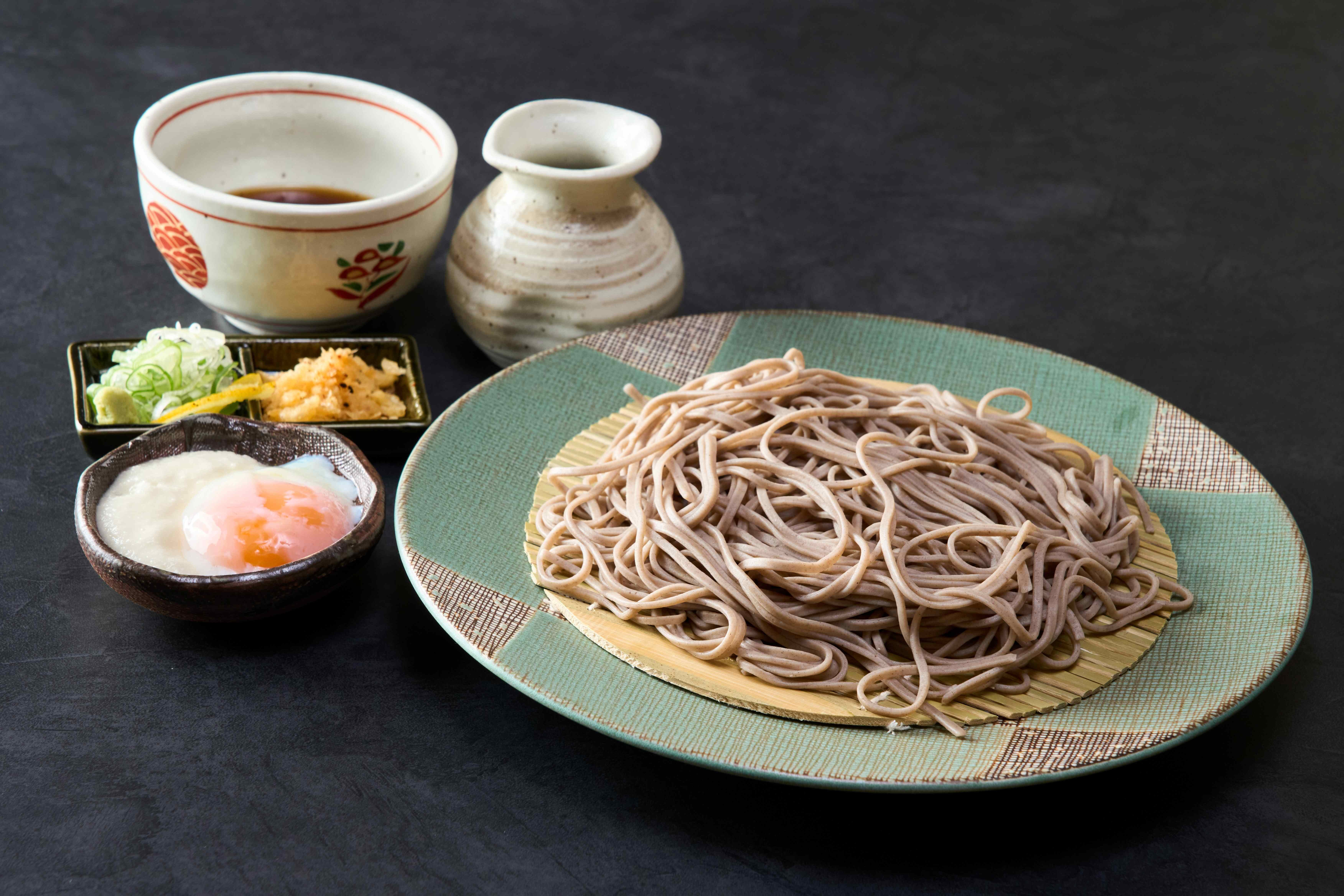 名古屋コーチン玉とろろせいろ蕎麦