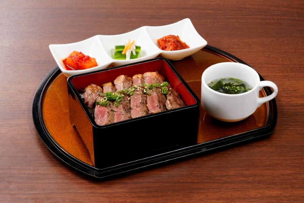 本格焼肉＆ジンギスカン ばくよう亭　新宿店
